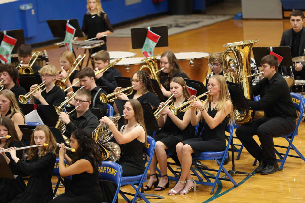 The middle/high school band, directed by Renee Munsen, performed “Christmas Vacation,” “How the Grinch Stole Christmas,” “Home Alone,” and “The Polar Express.”