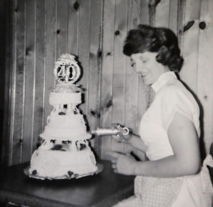 In addition to raising eight children with her husband Howard, she also ran “Auntie Dar’s Day Care” for 30 years while operating a cake decorating business on the side for three decades. 
